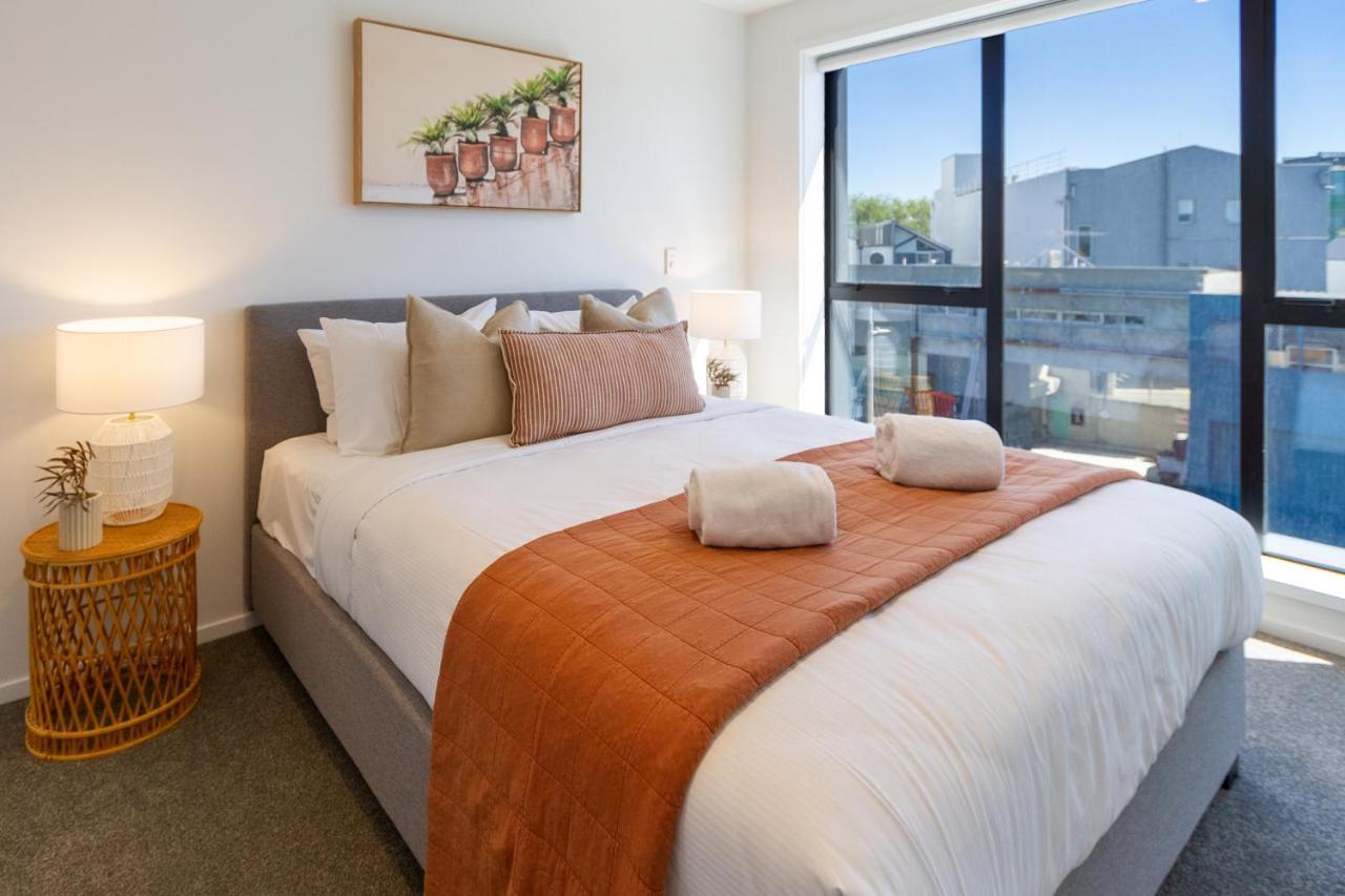Апартаменты Central Sunny Perch 2 Bed 1 Bath Крайстчёрч Экстерьер фото