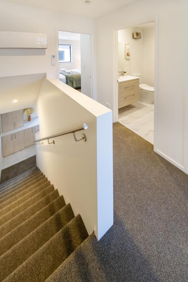 Апартаменты Central Sunny Perch 2 Bed 1 Bath Крайстчёрч Экстерьер фото