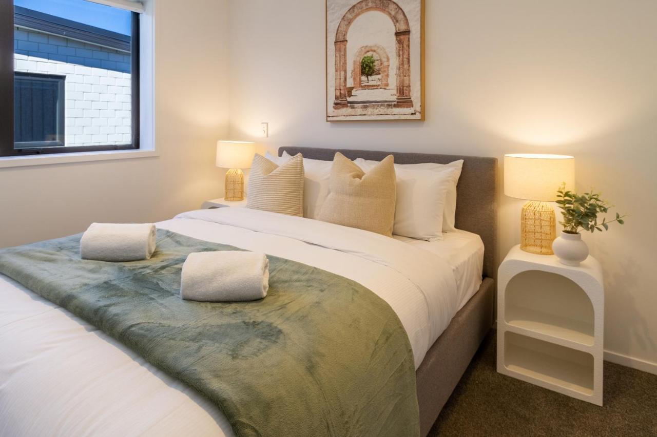 Апартаменты Central Sunny Perch 2 Bed 1 Bath Крайстчёрч Экстерьер фото